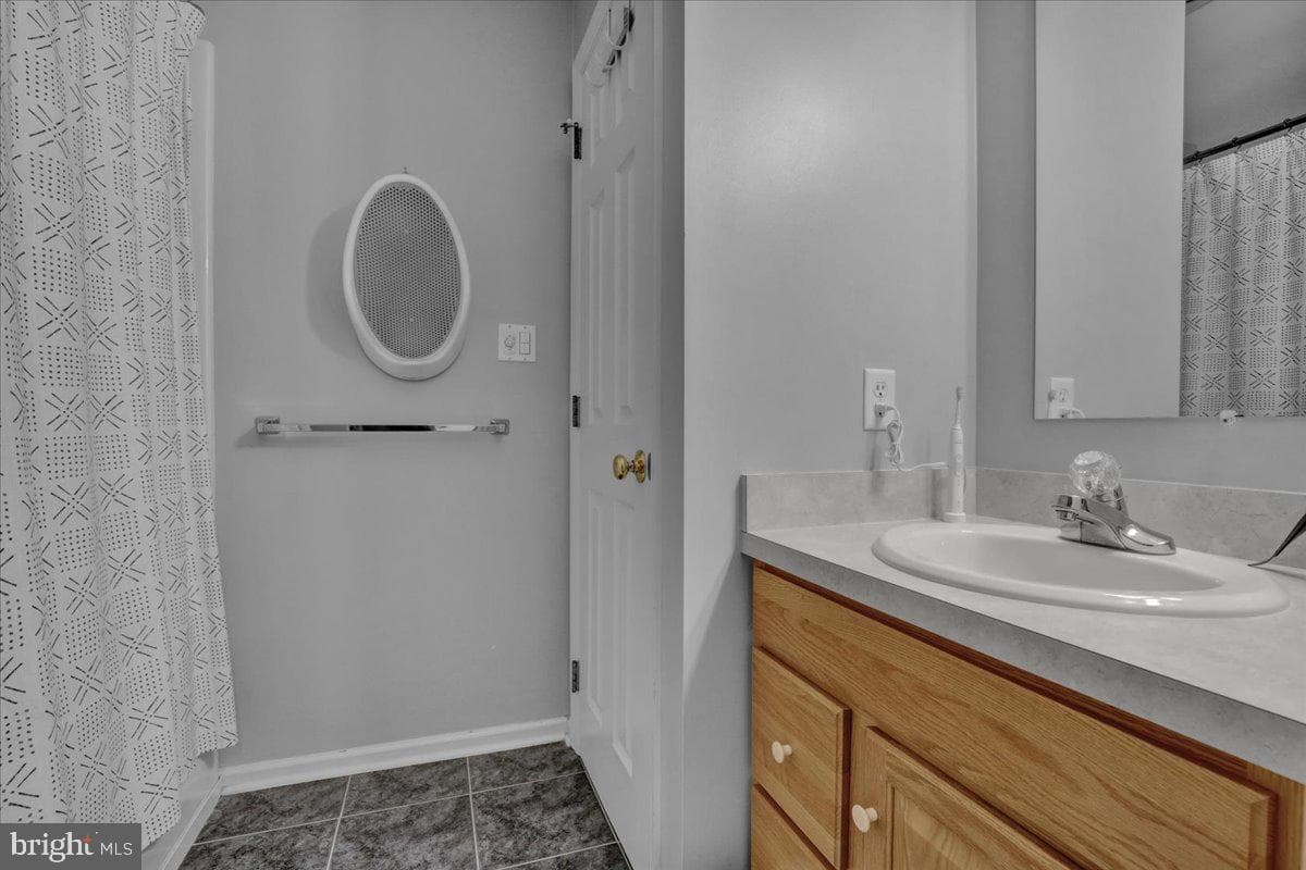 8 Spring Hill Lane photo 14