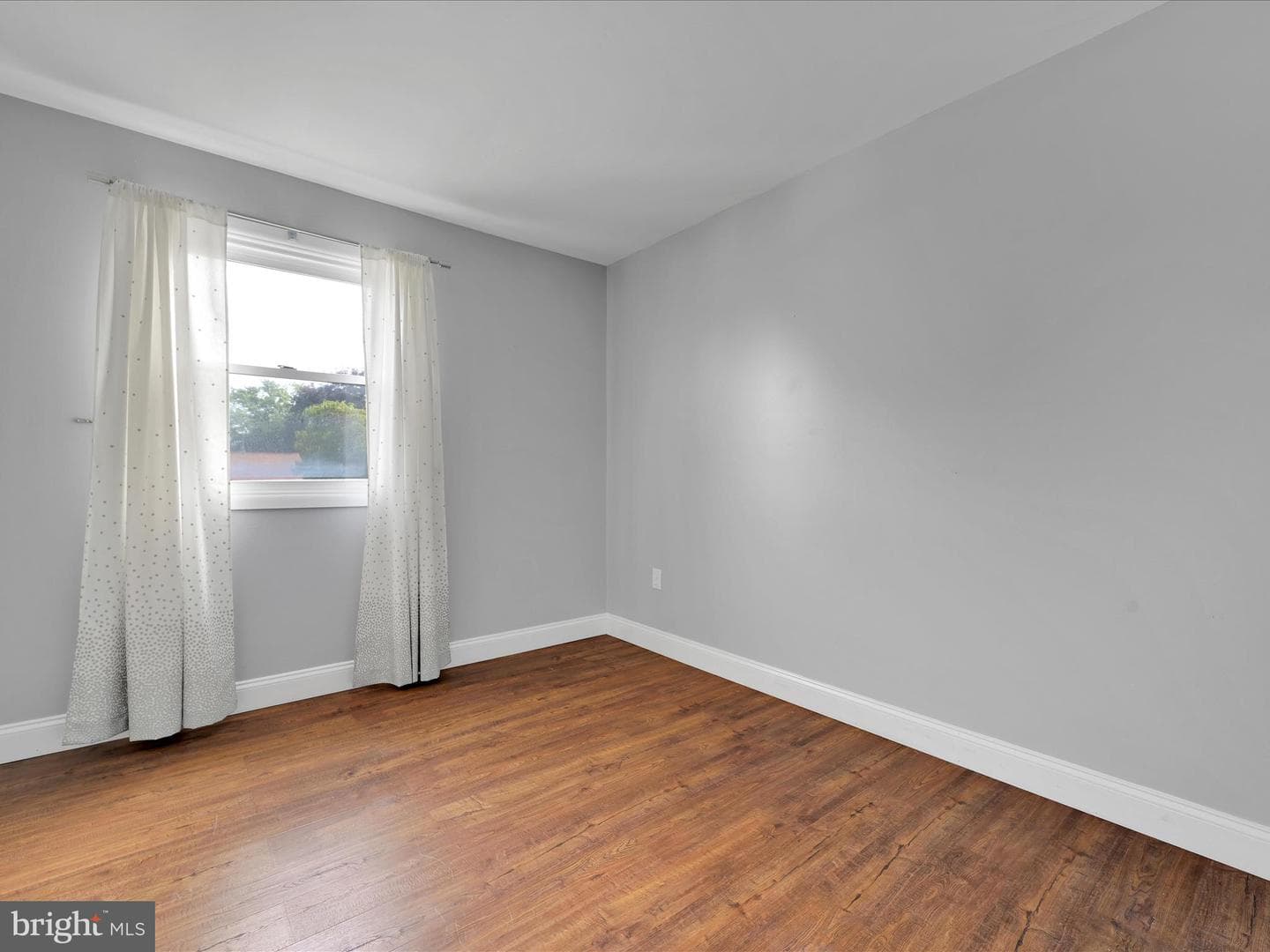 163 Irene Avenue photo 17