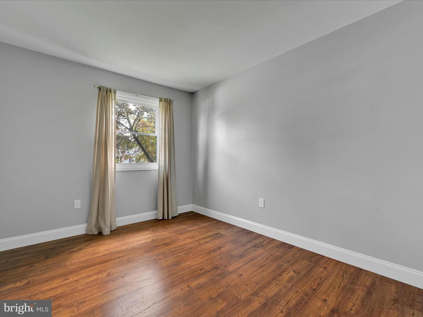 163 Irene Avenue photo 18