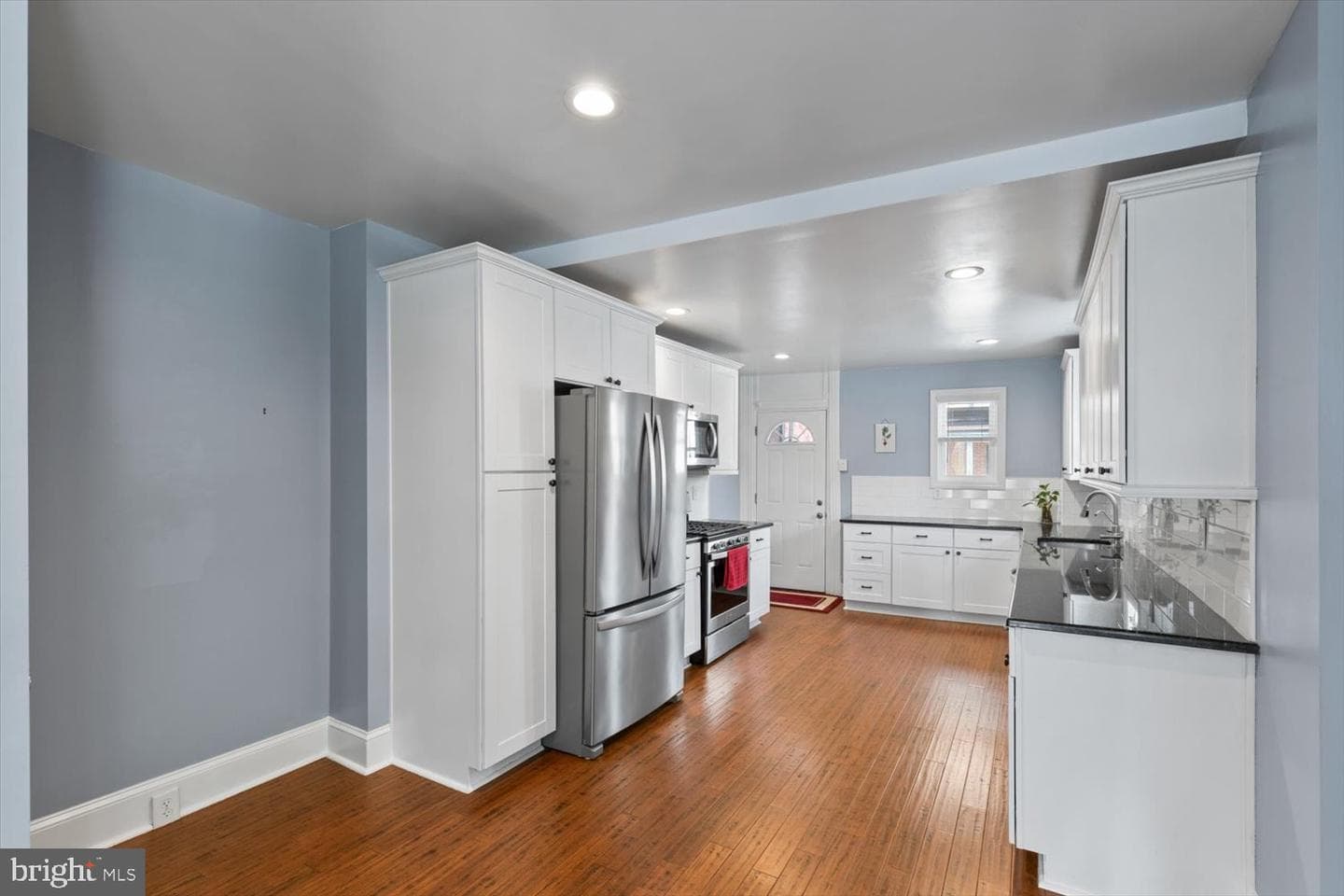 8 N Marshall Street photo 13
