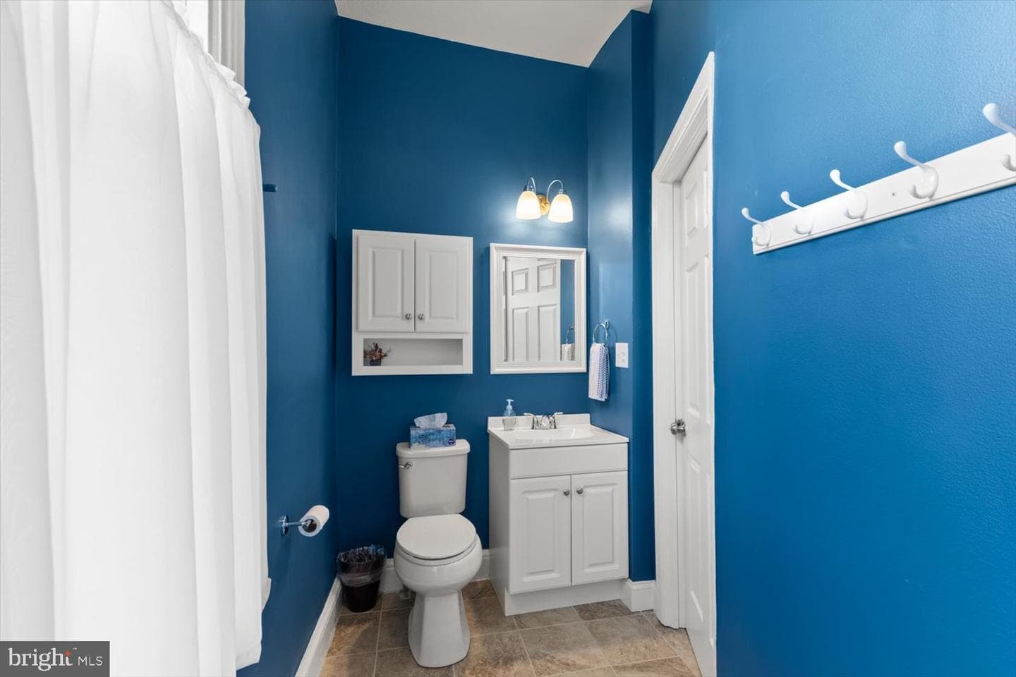 8 N Marshall Street photo 22