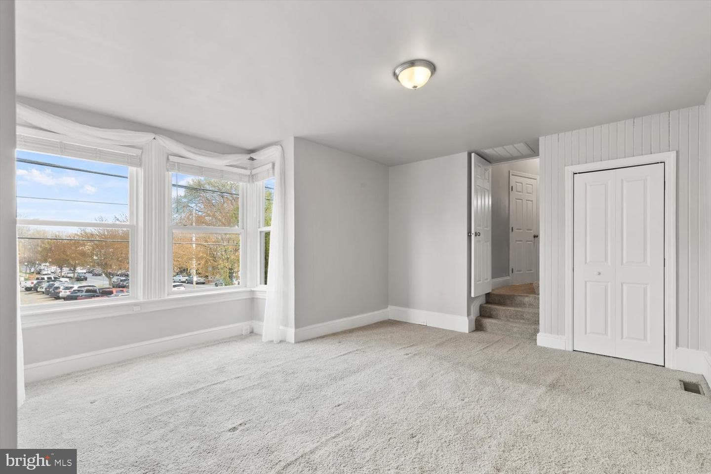 8 N Marshall Street photo 25
