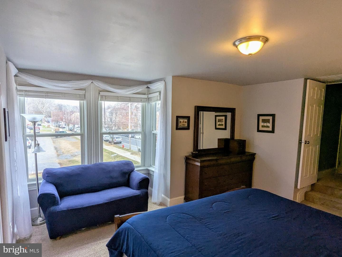 8 N Marshall Street photo 27