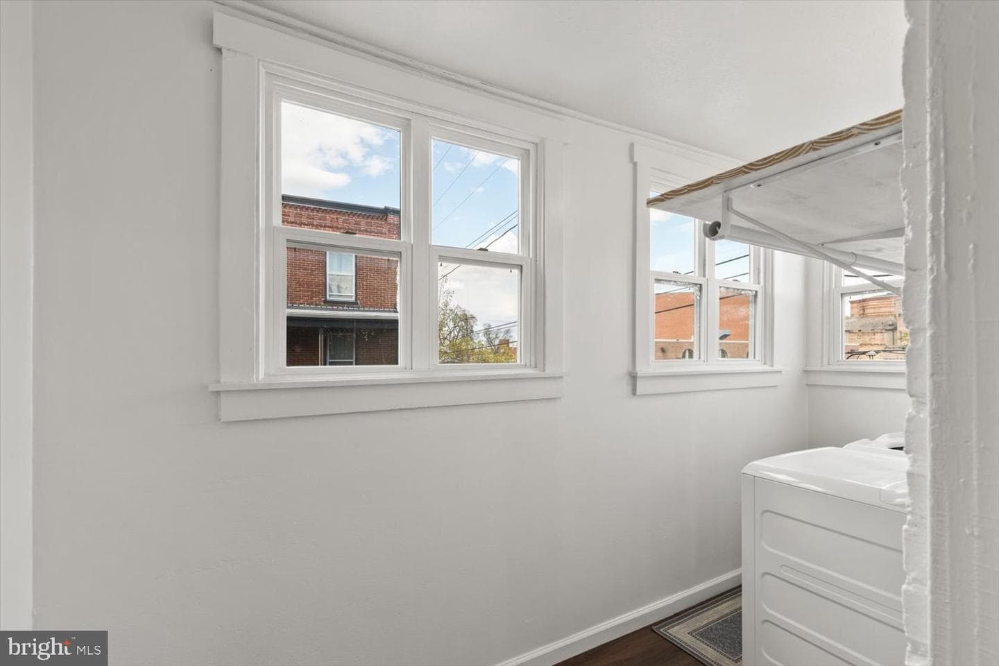 8 N Marshall Street photo 30