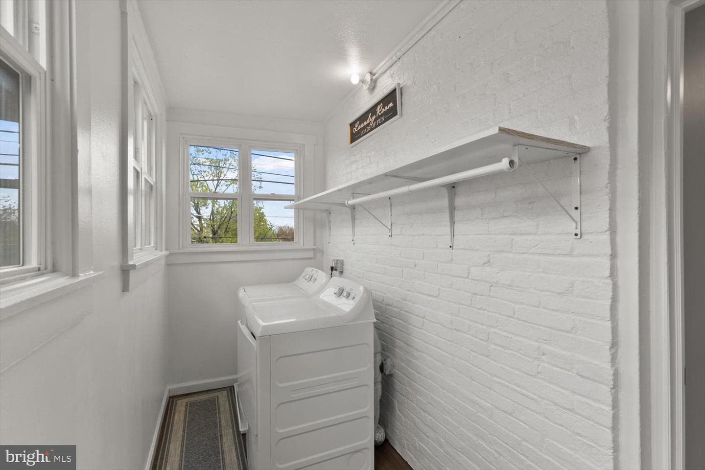 8 N Marshall Street photo 31