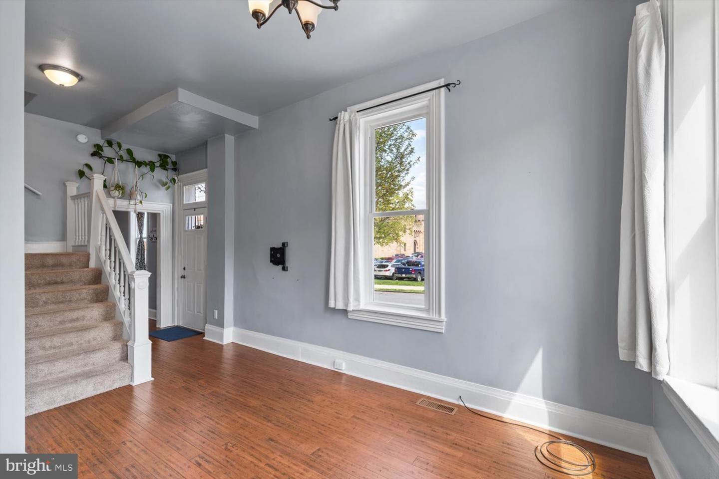 8 N Marshall Street photo 8