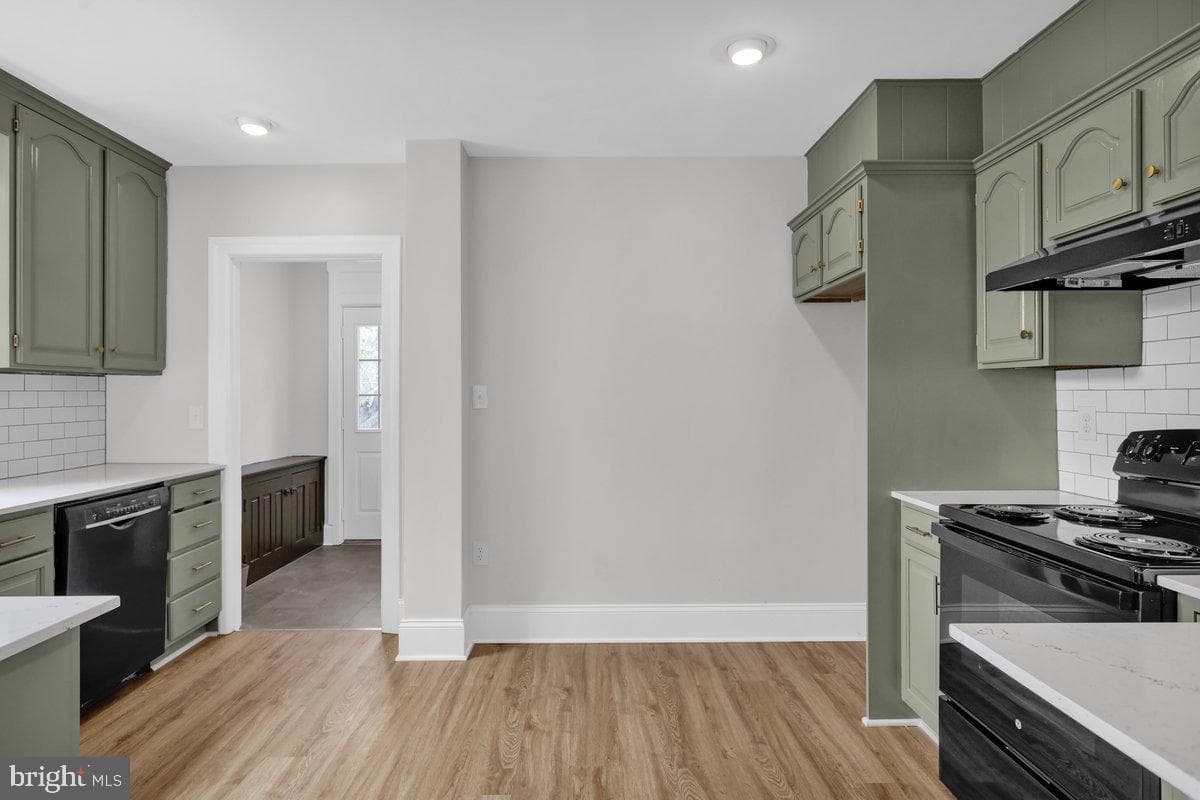 424 Walnut Street photo 13