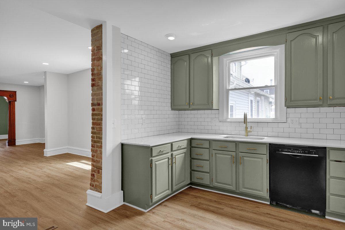 424 Walnut Street photo 16