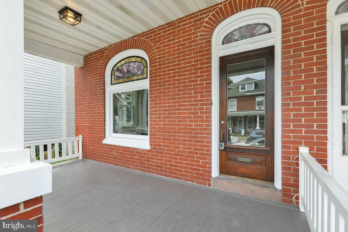 424 Walnut Street photo 2