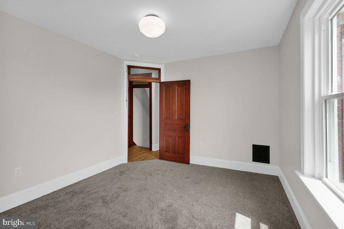 424 Walnut Street photo 22