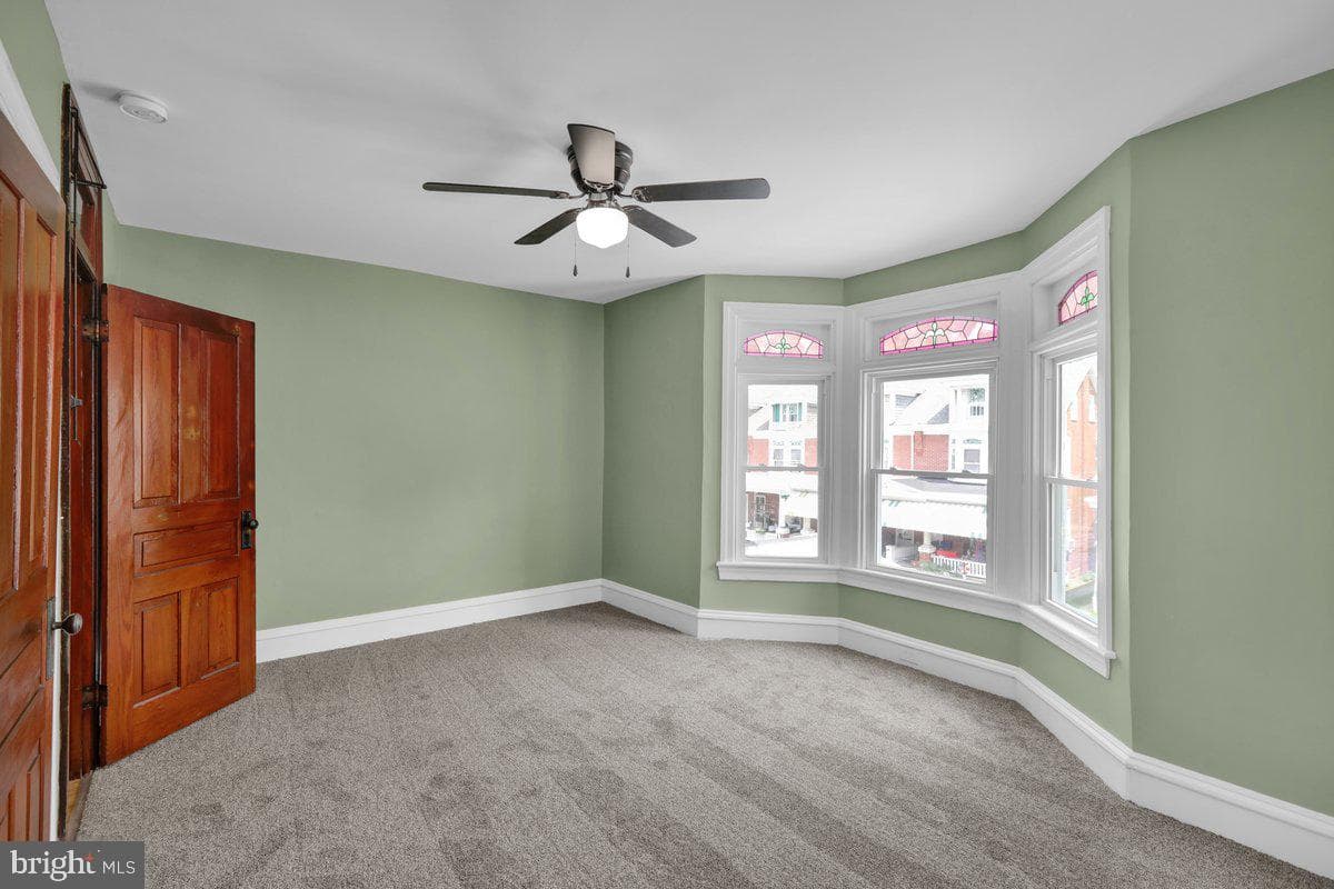 424 Walnut Street photo 23