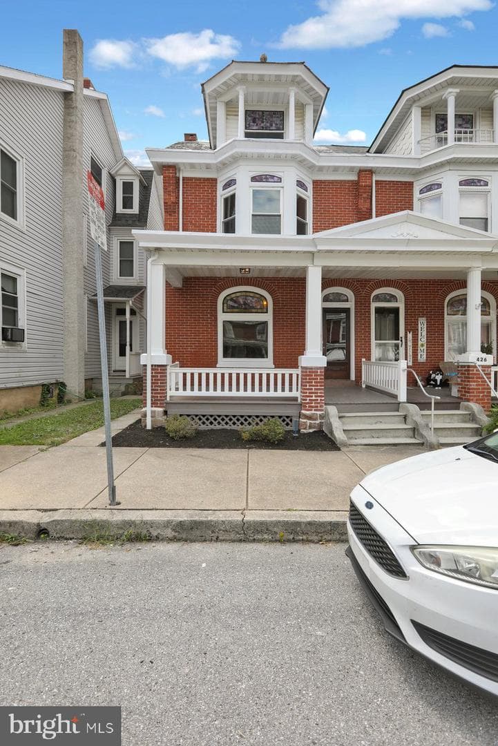 424 Walnut Street photo 3