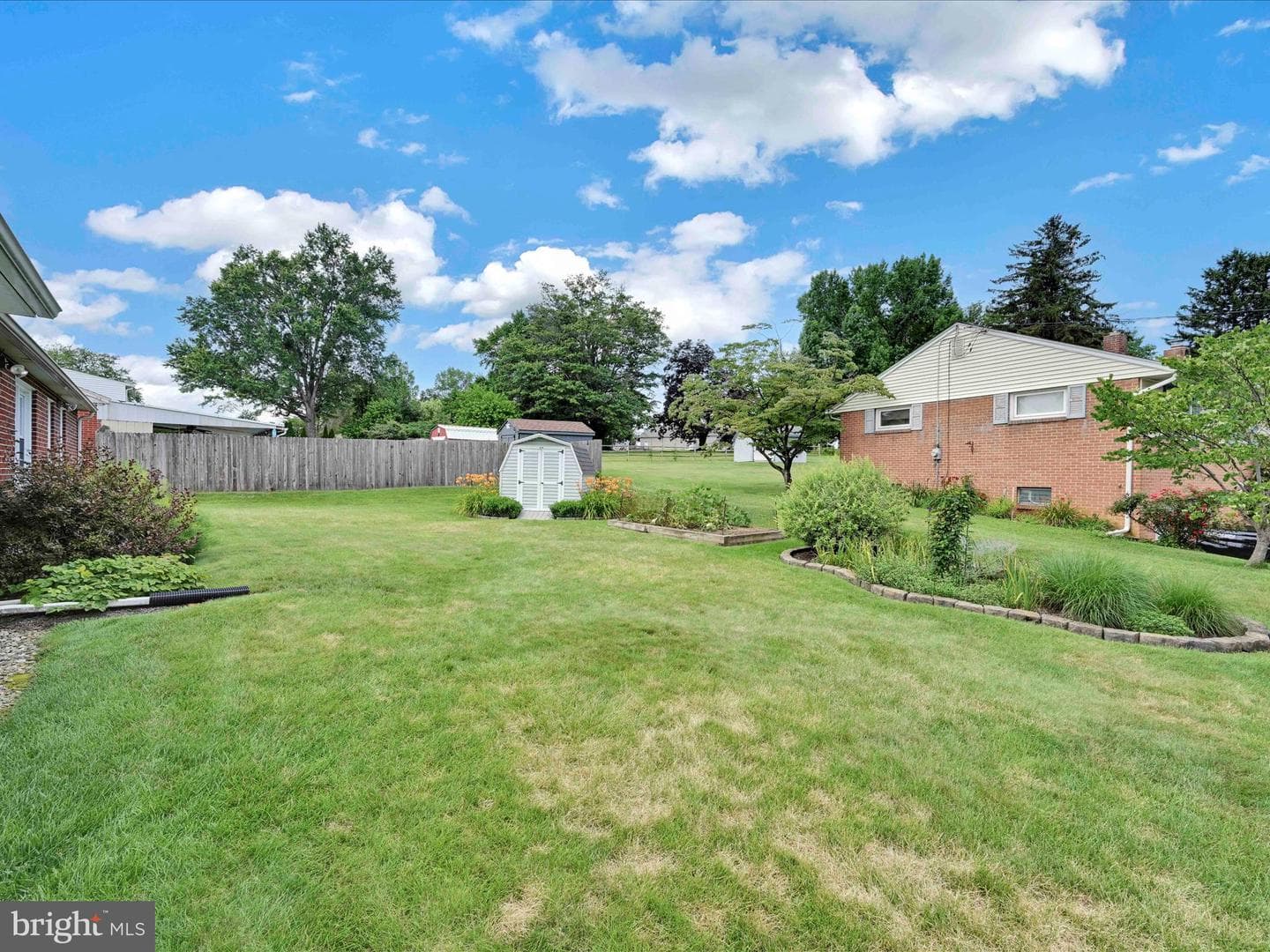 415 Redwood Drive photo 23