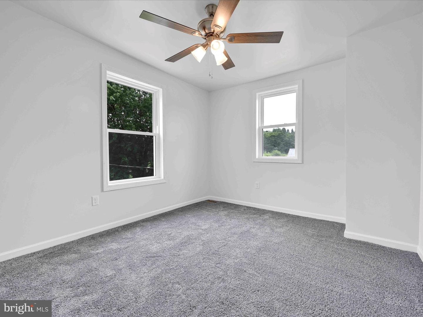 102 Froelich Avenue photo 19