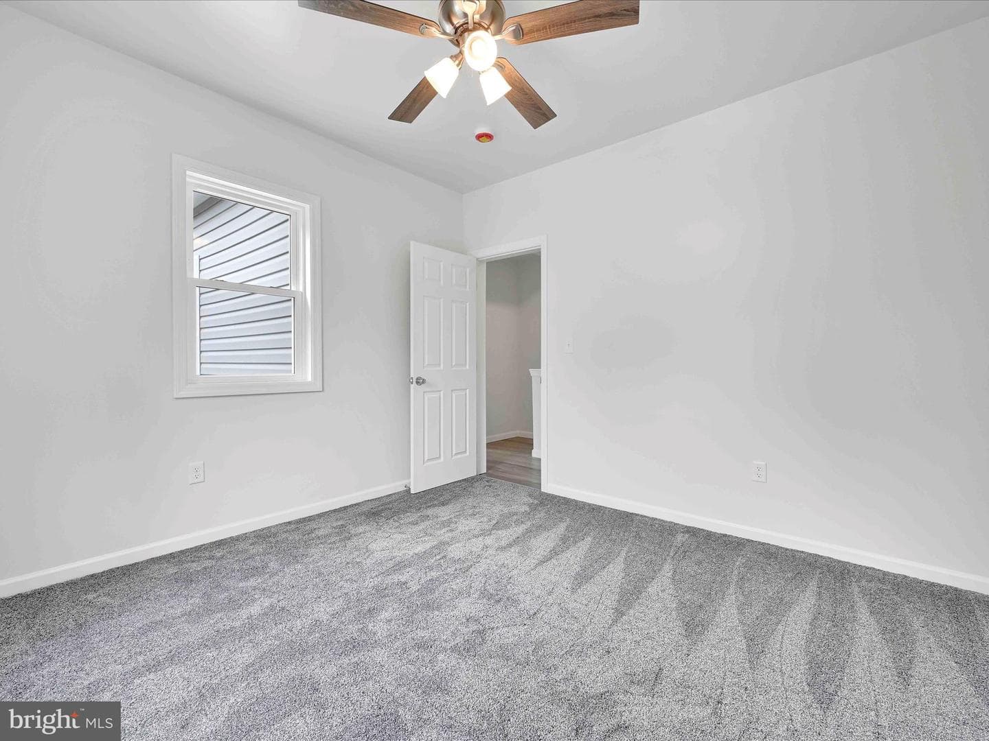 102 Froelich Avenue photo 22
