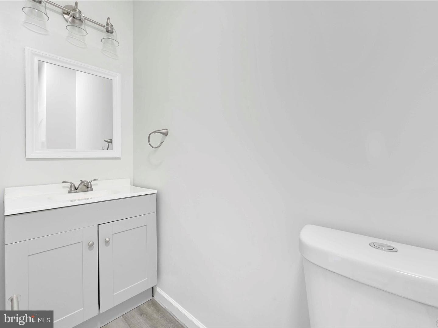102 Froelich Avenue photo 24