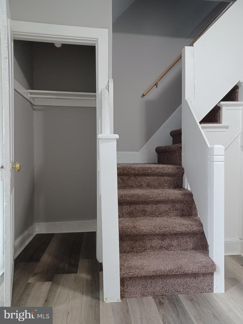 539 Green Street photo 13