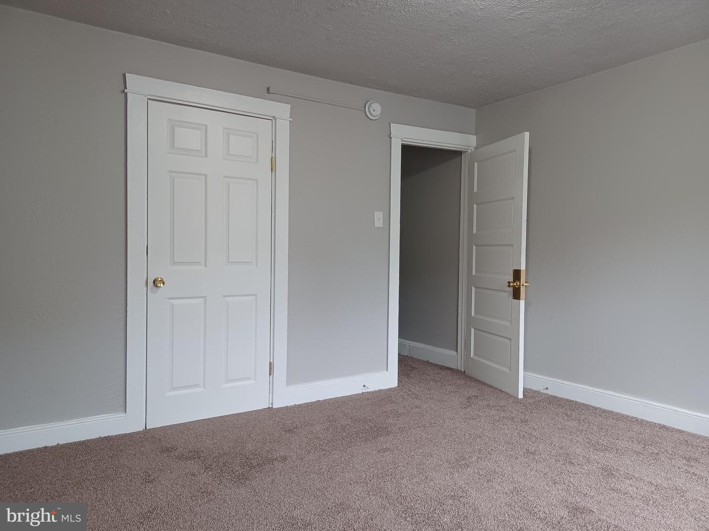 539 Green Street photo 16