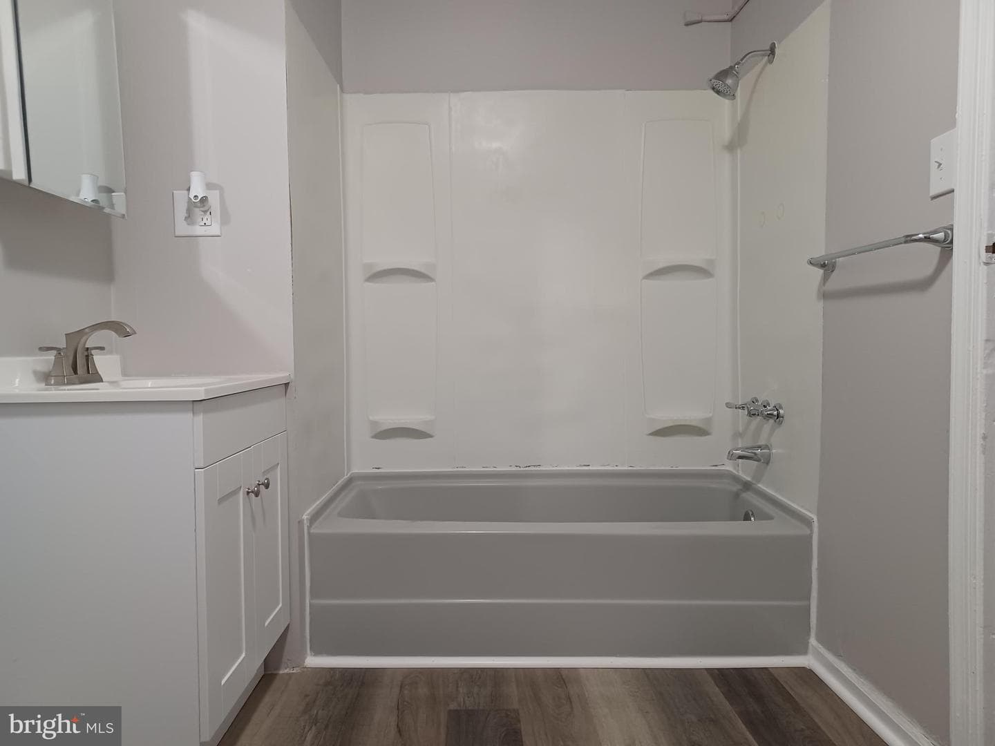 539 Green Street photo 20