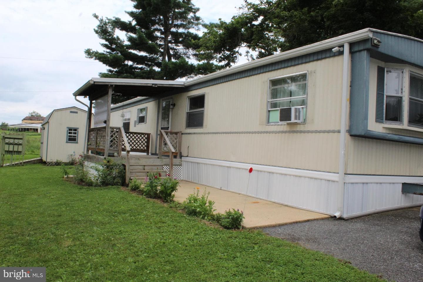 7 Dogwood Drive photo 1