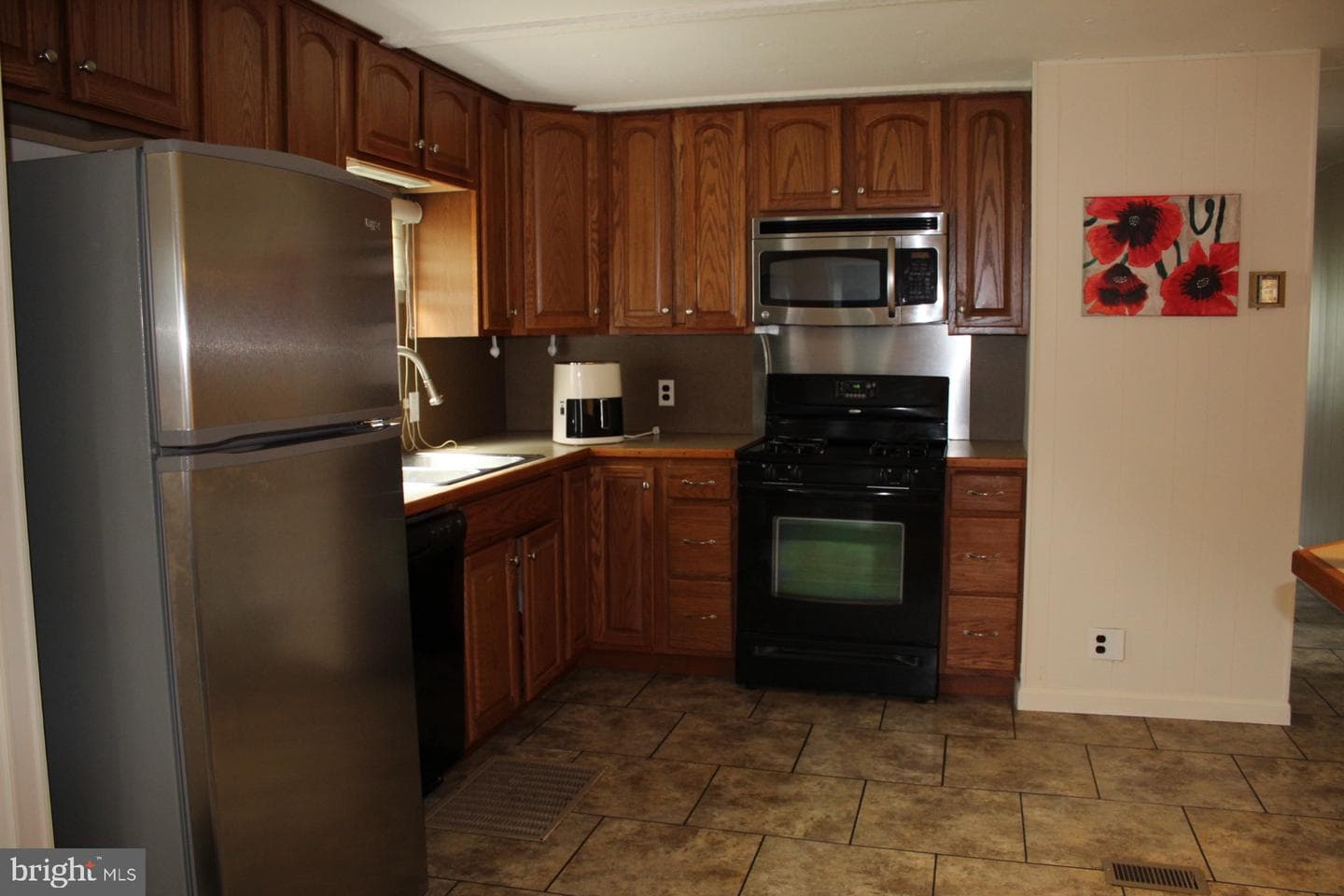 7 Dogwood Drive photo 3