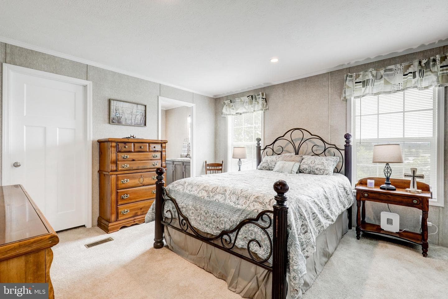 40 Kimberly Avenue photo 19