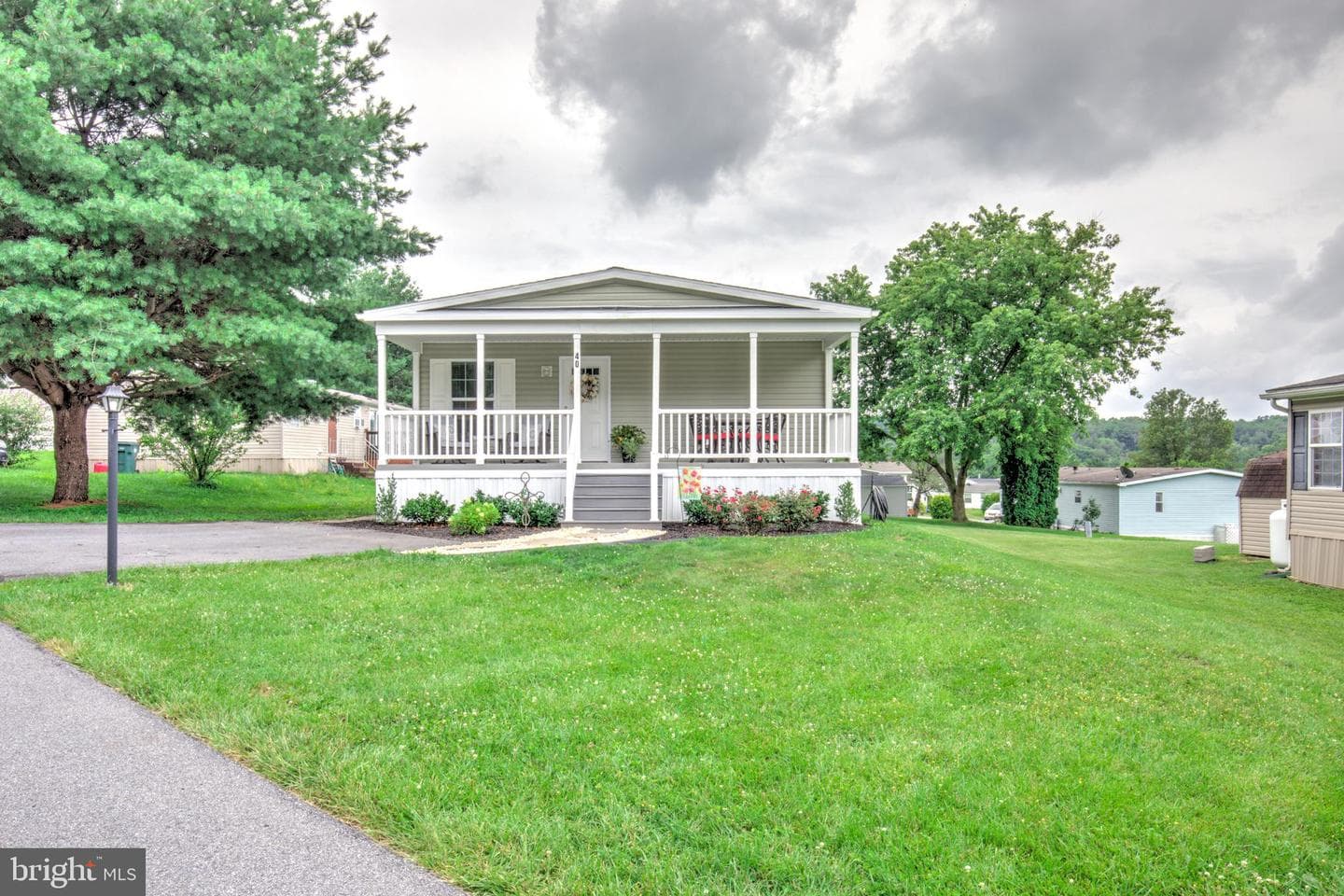 40 Kimberly Avenue photo 2