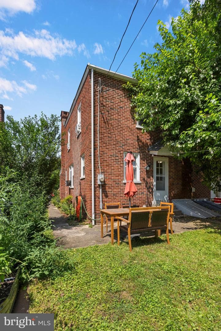 1188 Maple Avenue photo 25
