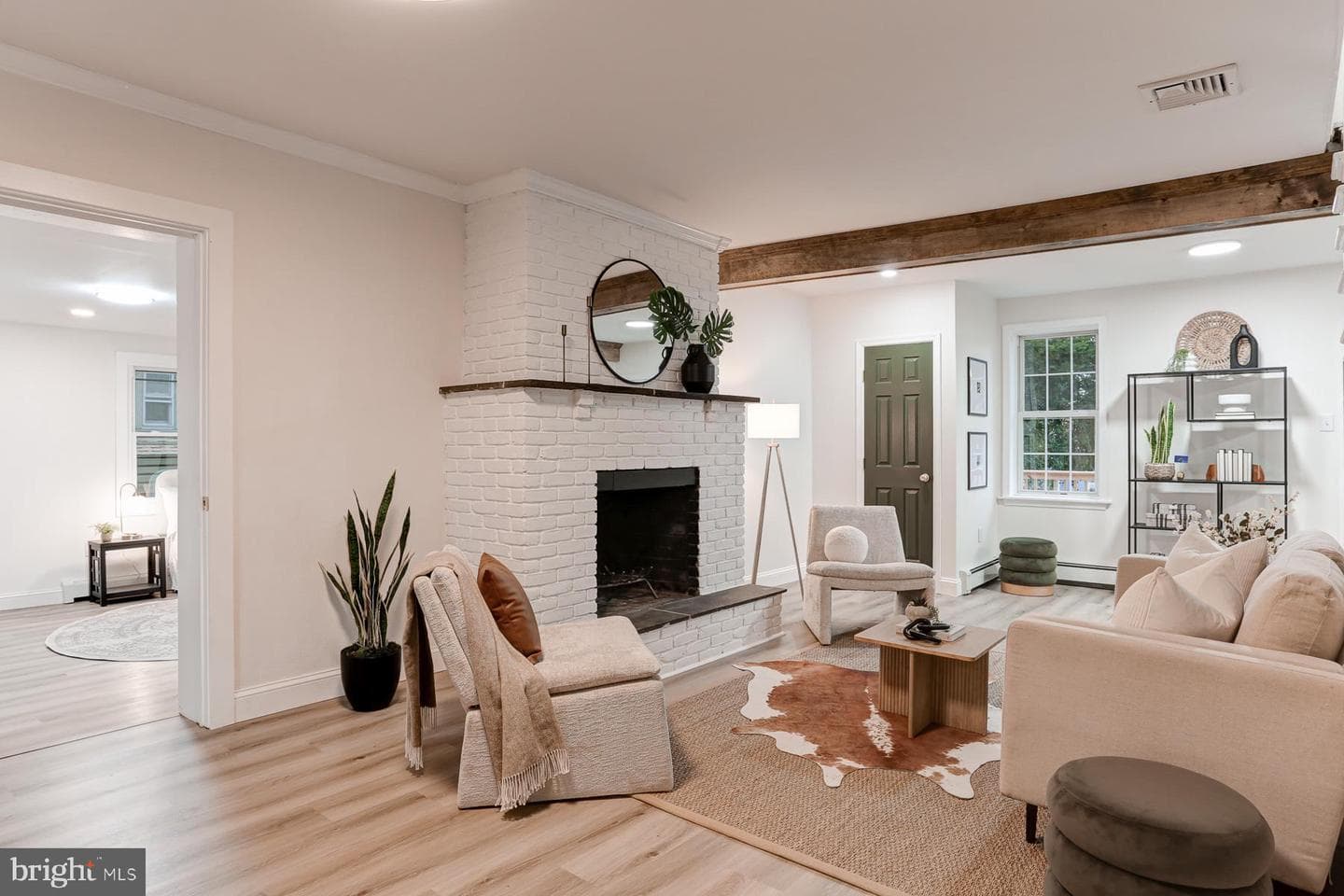 17 Girard Avenue photo 3