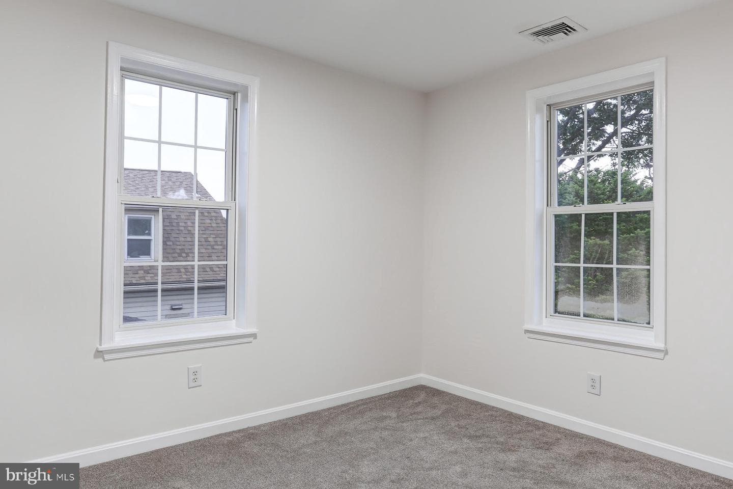 17 Girard Avenue photo 32