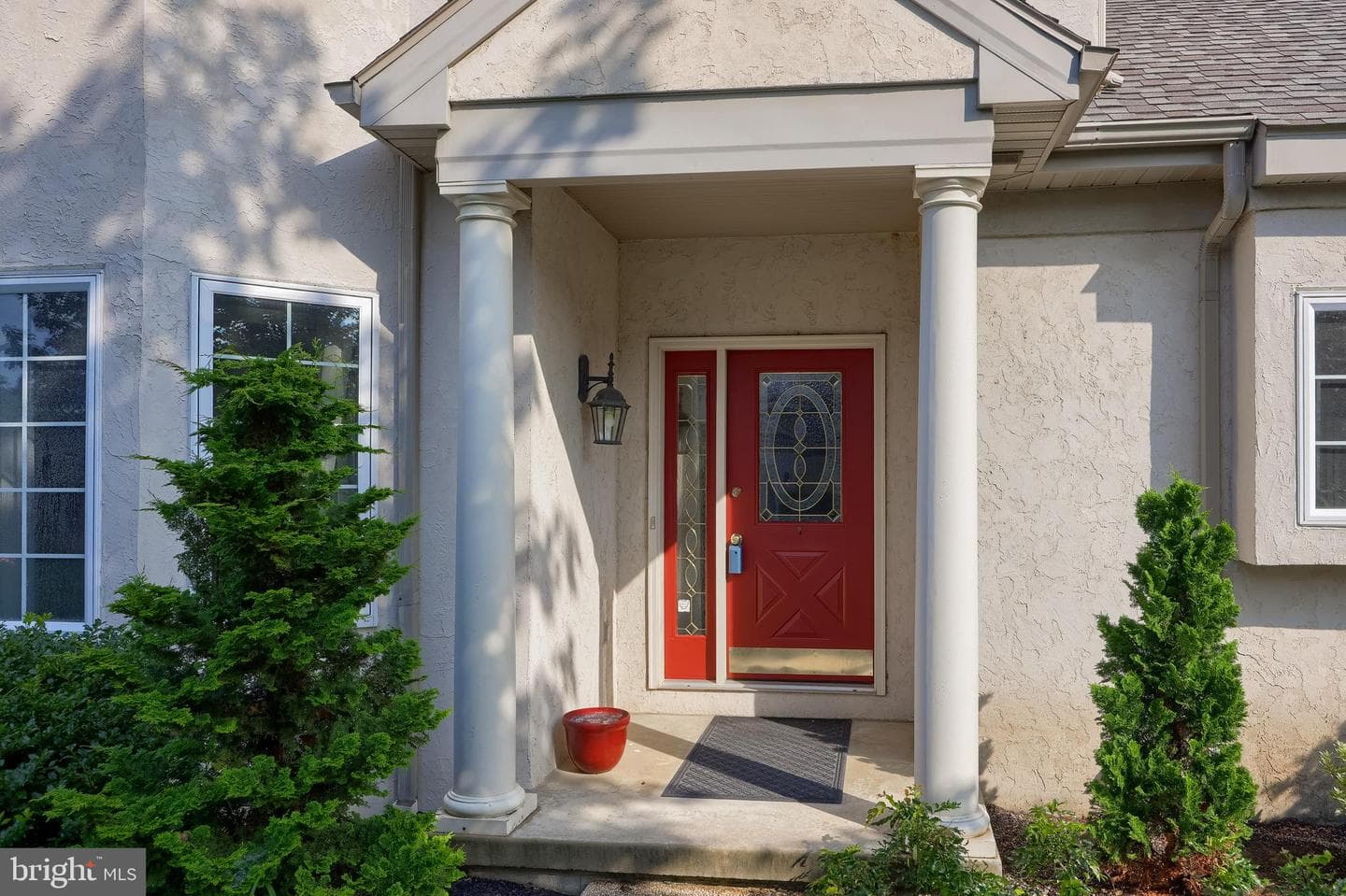 1028 Laureldale Drive photo 2