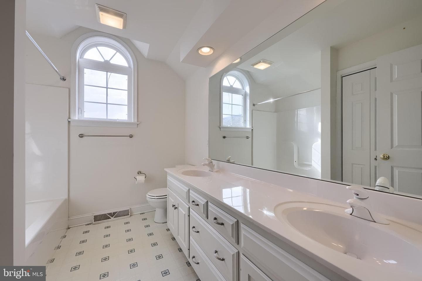 1028 Laureldale Drive photo 48