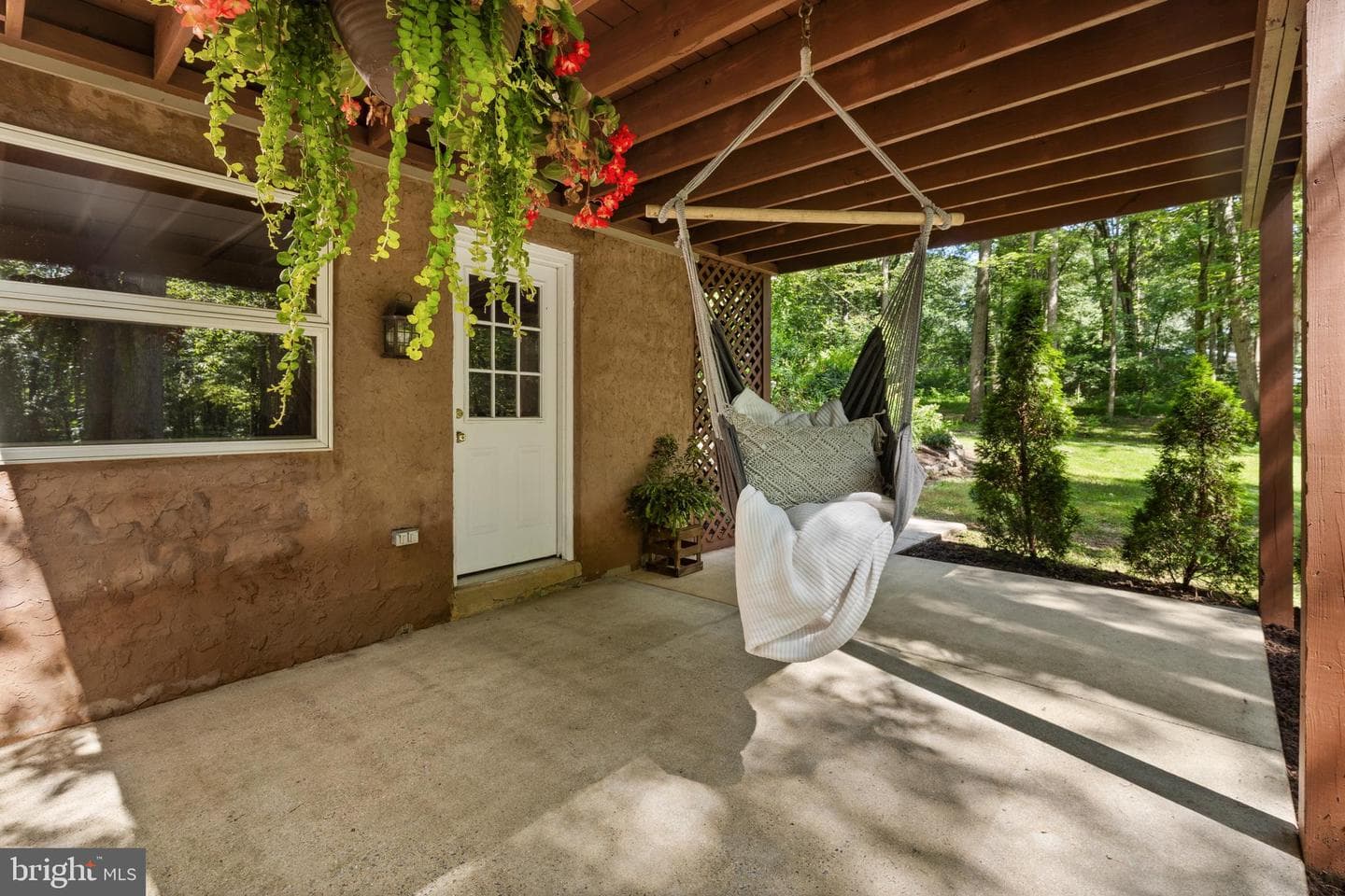 226 Acorn Lane photo 34