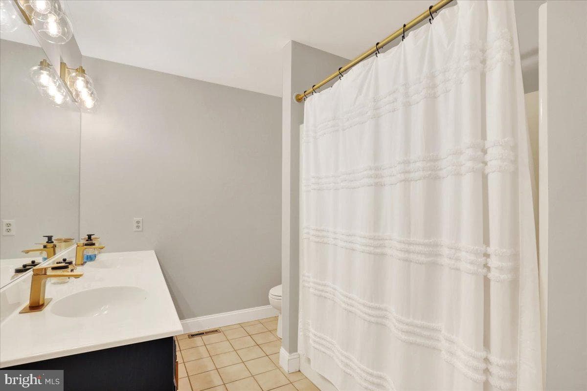 403 Carter Moir Drive photo 38