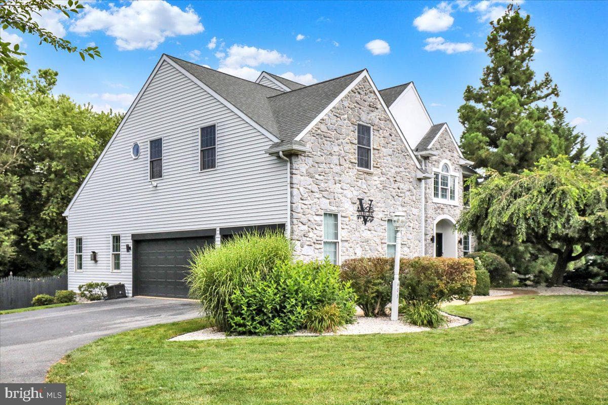 403 Carter Moir Drive photo 43