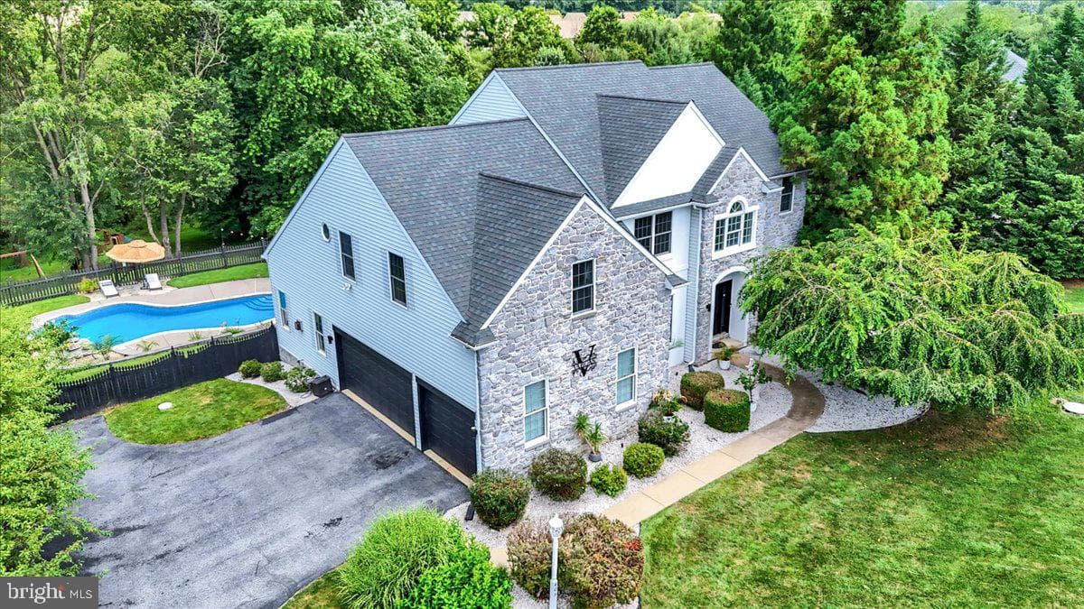 403 Carter Moir Drive photo 47