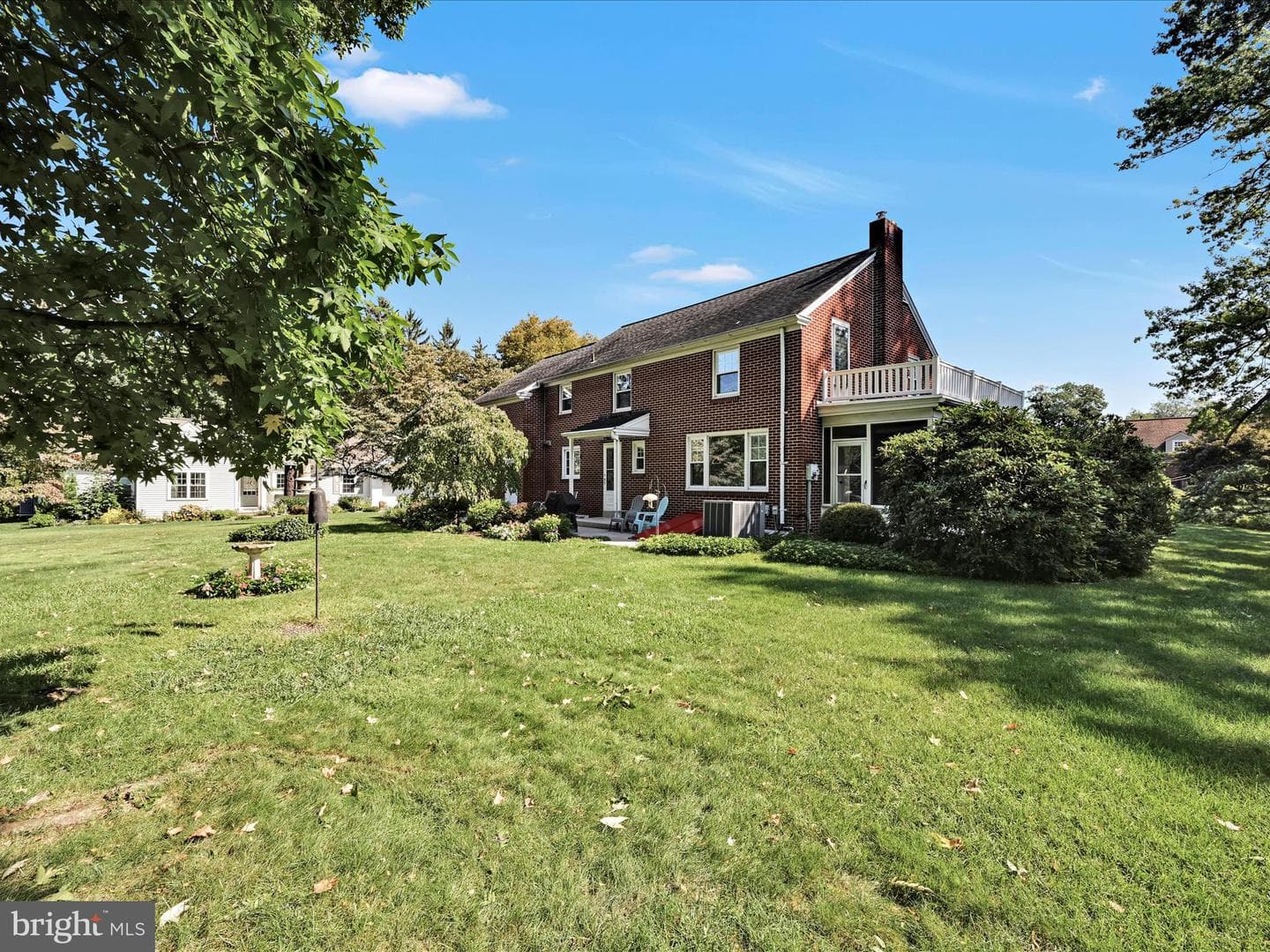 1918 Sterling Place photo 32
