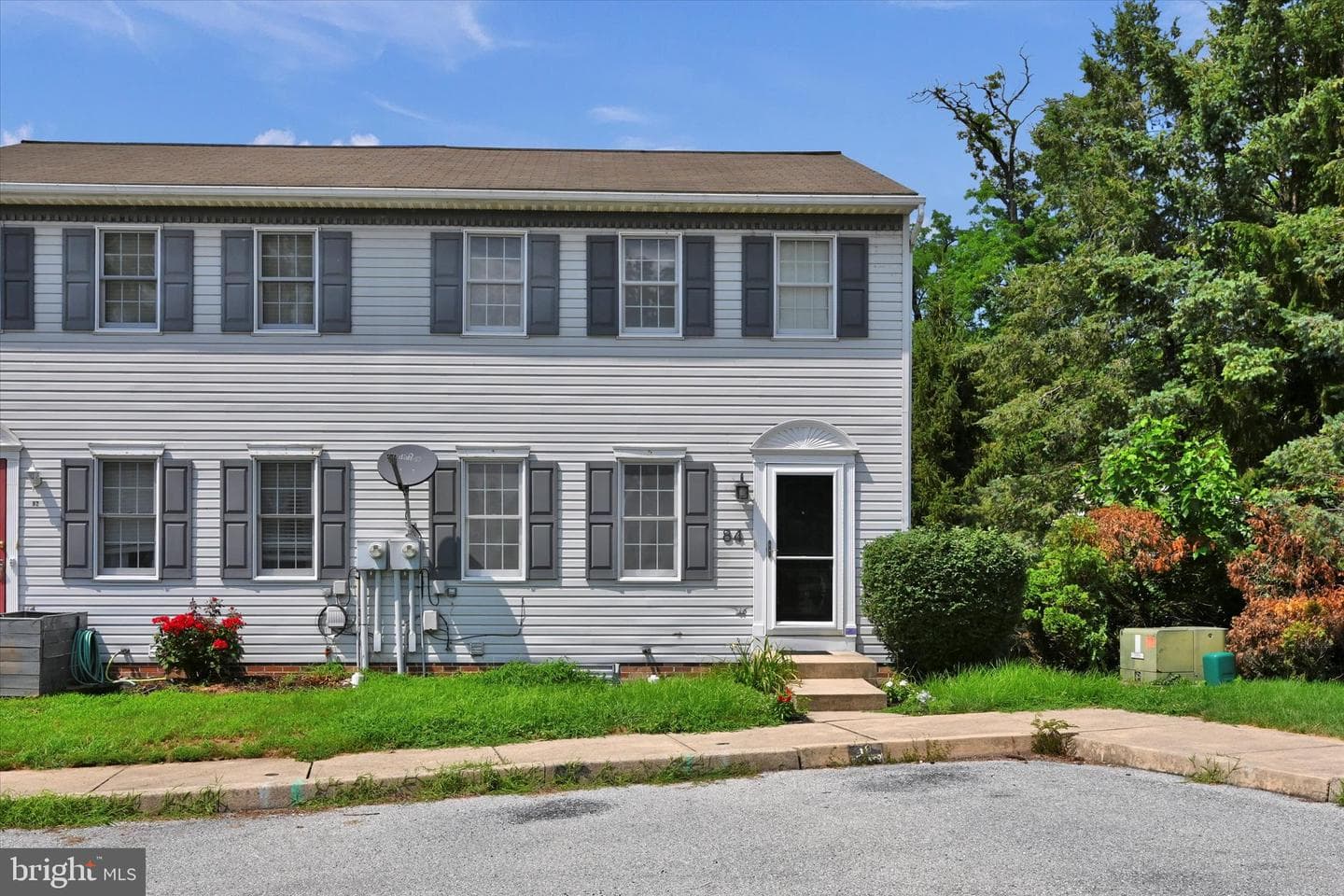 84 Michael Court photo 1