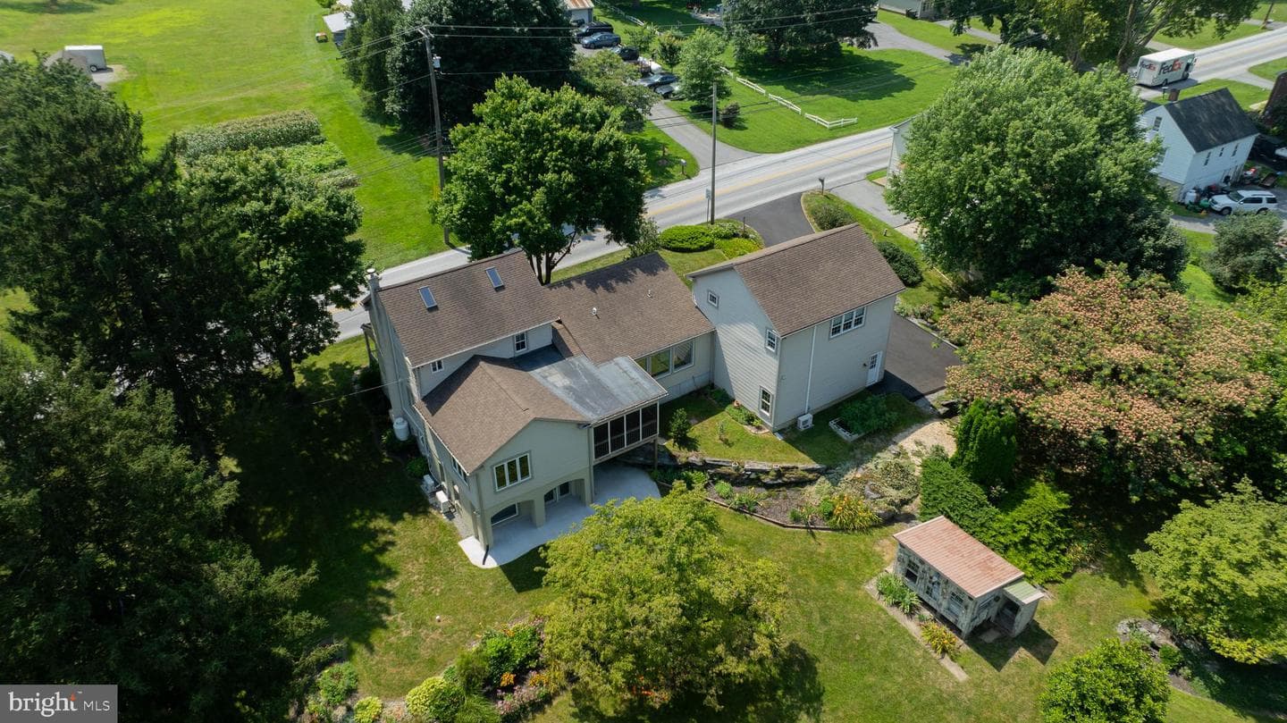 161 Strasburg Pike photo 14