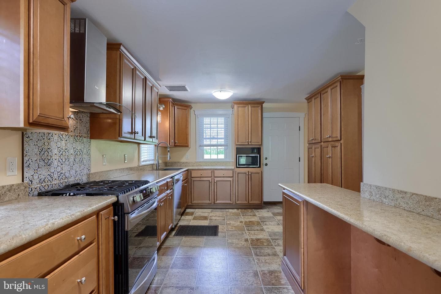161 Strasburg Pike photo 59