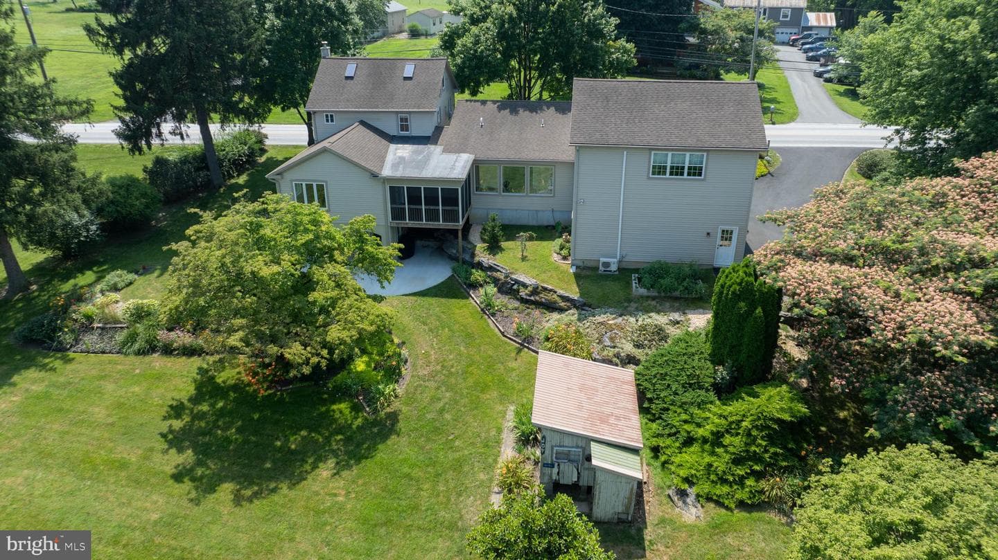 161 Strasburg Pike photo 7