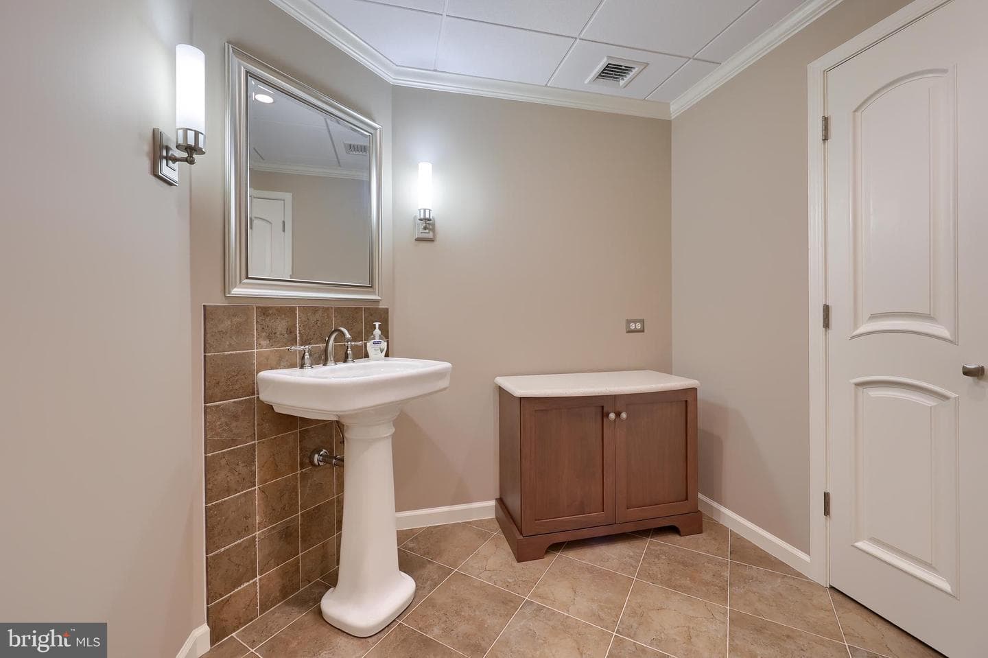 1834 Serene Way photo 36