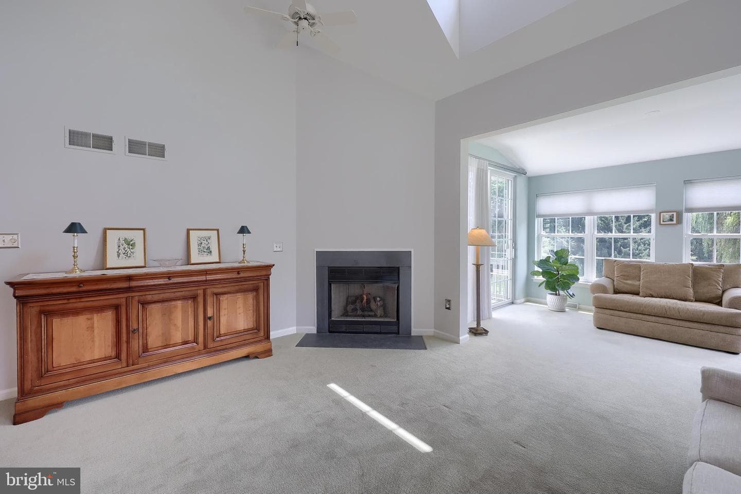 1834 Serene Way photo 9