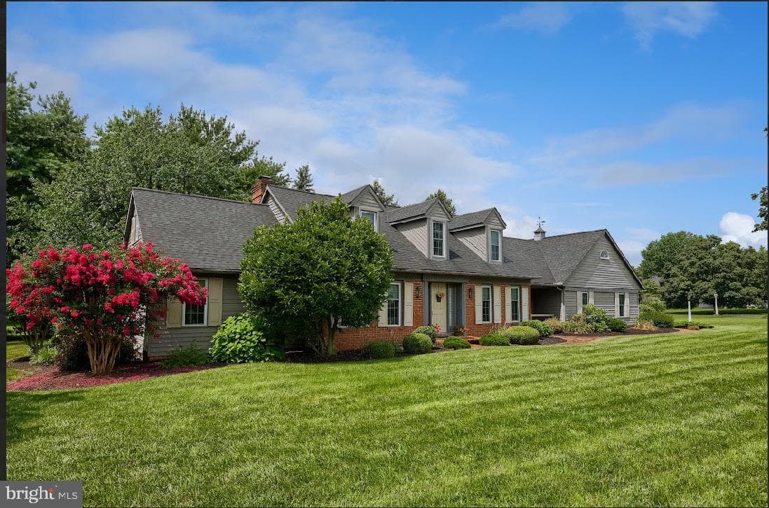100 Olde Field Drive