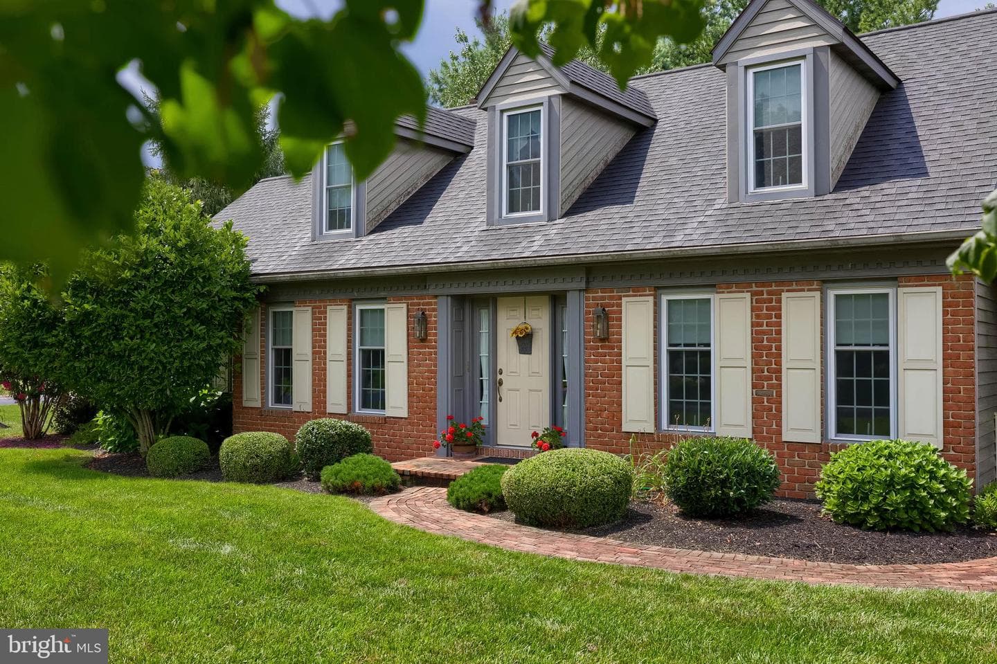 100 Olde Field Drive photo 3