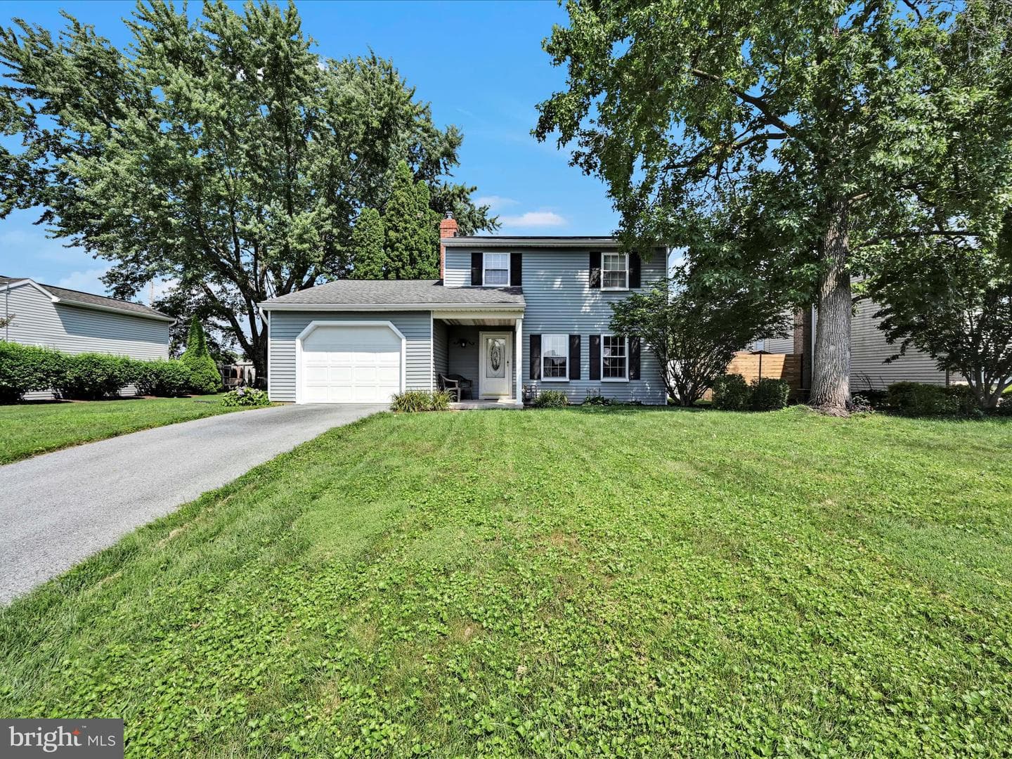 6075 Geneva Drive photo 3