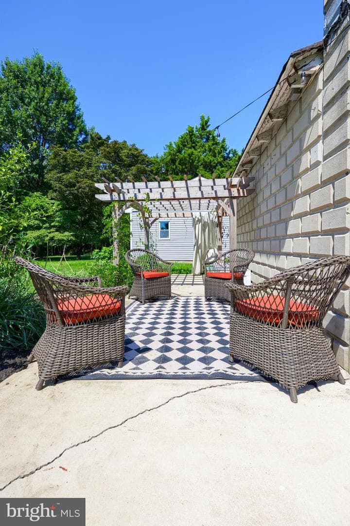 655 Juliette Avenue photo 40