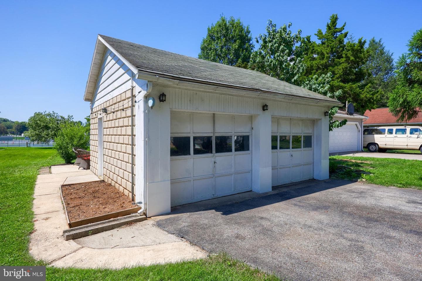 655 Juliette Avenue photo 47