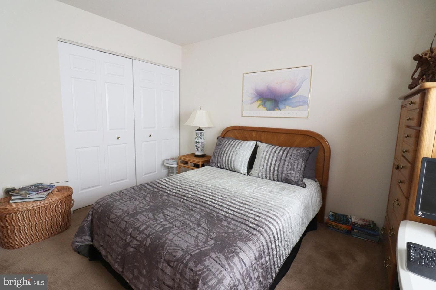 3247 Oakglen Court photo 23
