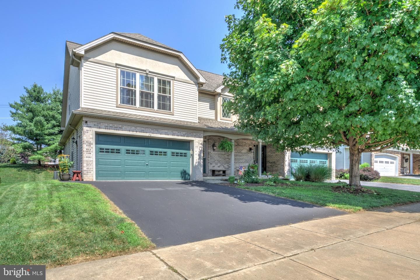 75 Gentleness Drive photo 2